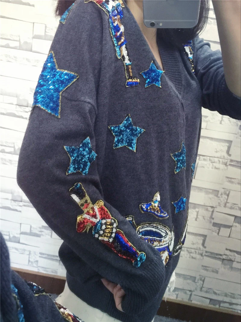 Oversized Winter Women Runway Sweater with Sequins Long Sleeve V-neck Teapot Star Sequined Wool Knit Black Gray Female Pullovers | Женская