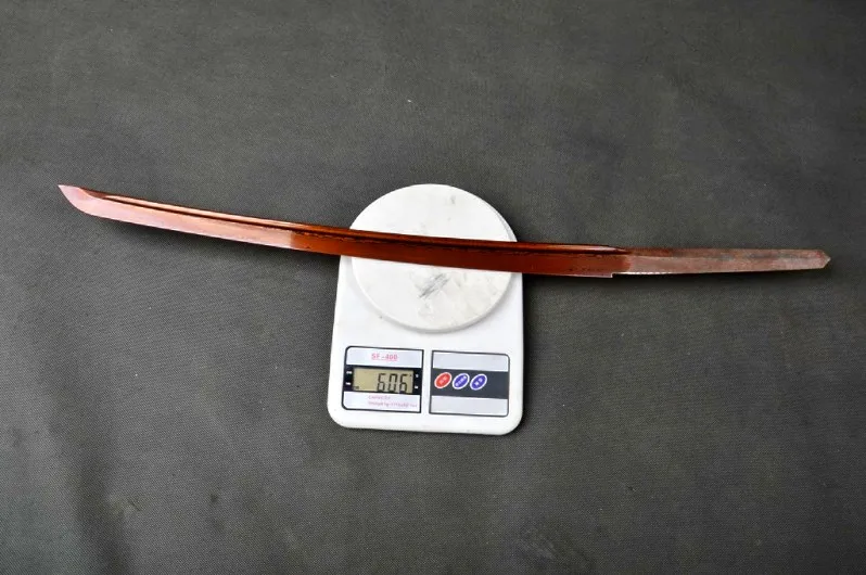 

Handmade Red Samurai Sword Blade Folded Steel Blade Japanese Samurai Sword Wakizashi Sharp Edge Delicate Metal Craft