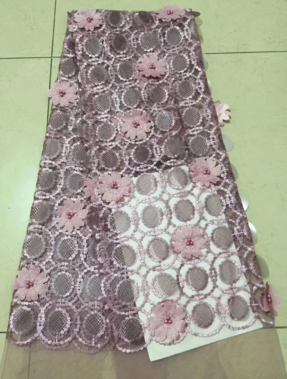 

Newest Arrival Beautiful French Sequins Lace Fabric Fashionable Style African Tulle Lace Fabric For Party Wedding Dress TS7262