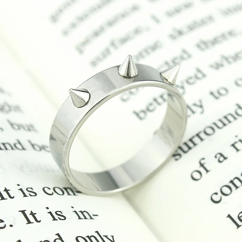 

36pcs/Lot Wide 4mm Fashion Punk Spikes Rivets Stainless Steel Couple Rings For Women Jewelry Wholesale