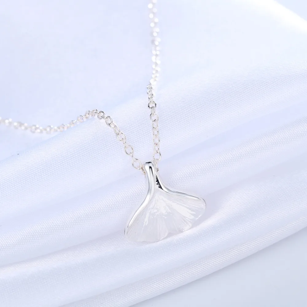 Kinitial Очаровательное ожерелье в виде листьев цветка ожерелья подвески для женщин