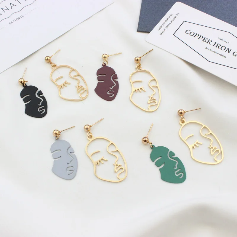 Ассиметричные серьги-гвоздики в виде маски для лица 4 цвета | Украшения и