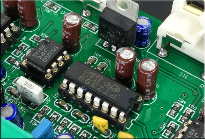 

Components TP2399 HD Digital Karaoke amplifier board