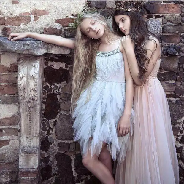 Розничная продажа платье для девочки Новинка лета 2018 принцессы со стразами и