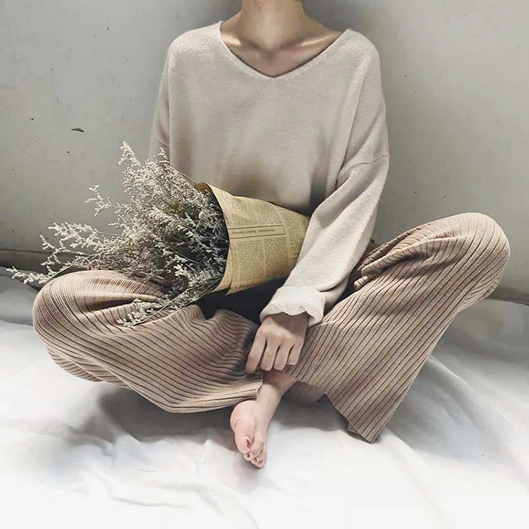 Winter Autumn Loose Pullovers Sweaters Woman Long Sleeve V Neck Solid Soft Warm Thick Bat Sleeved Sweater Oversize
