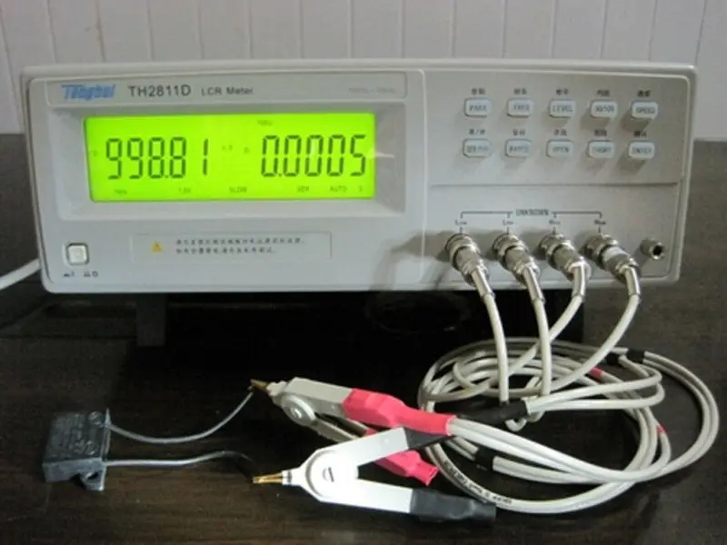 Tonghui TH2811D LCR счетчик 0.2% 10 кГц лабораторная Цифровая Электрическая мостовая
