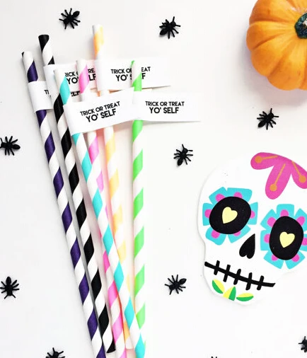 

Trick Or Treat Yo' Self halloween Paper Straws With Flags Wedding bridal shower stagette / Bachelorette Party Drinkware tools