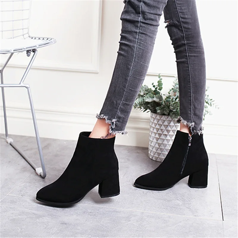 Женские зимние ботинки размера плюс на низком каблуке Черные ботильоны женские