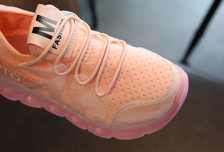 Кроссовки Детские сетчатые со светодиодной подсветкой модная повседневная