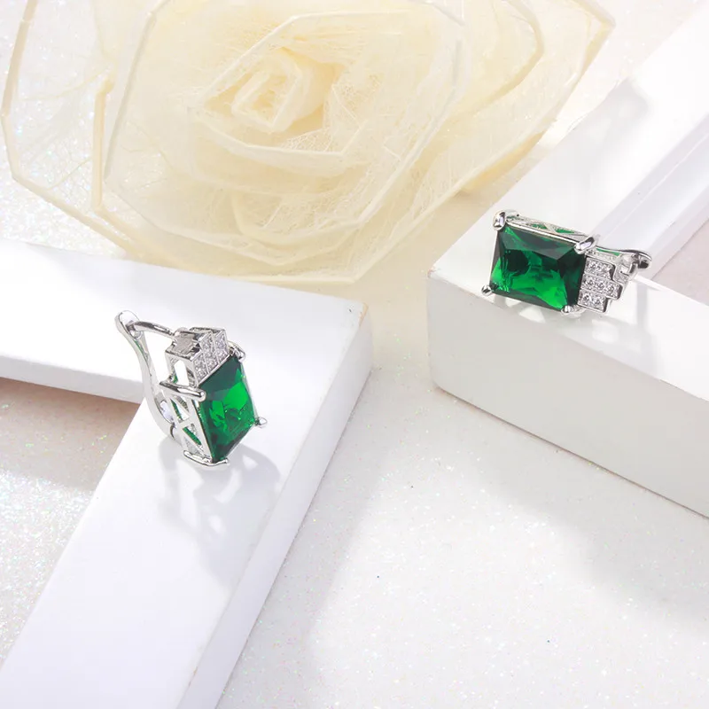 CC модные ювелирные изделия серебряные серьги для женщин Роскошные зеленые камни