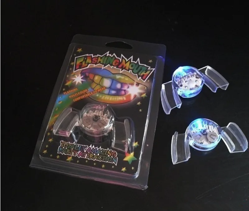 Светодиодный свет намордник смешно мигает зуб светящиеся игрушечные лошадки