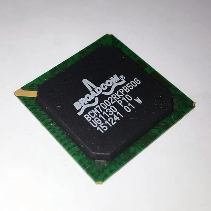 

BCM7002RKPB50G посылка BGA SD карта чип