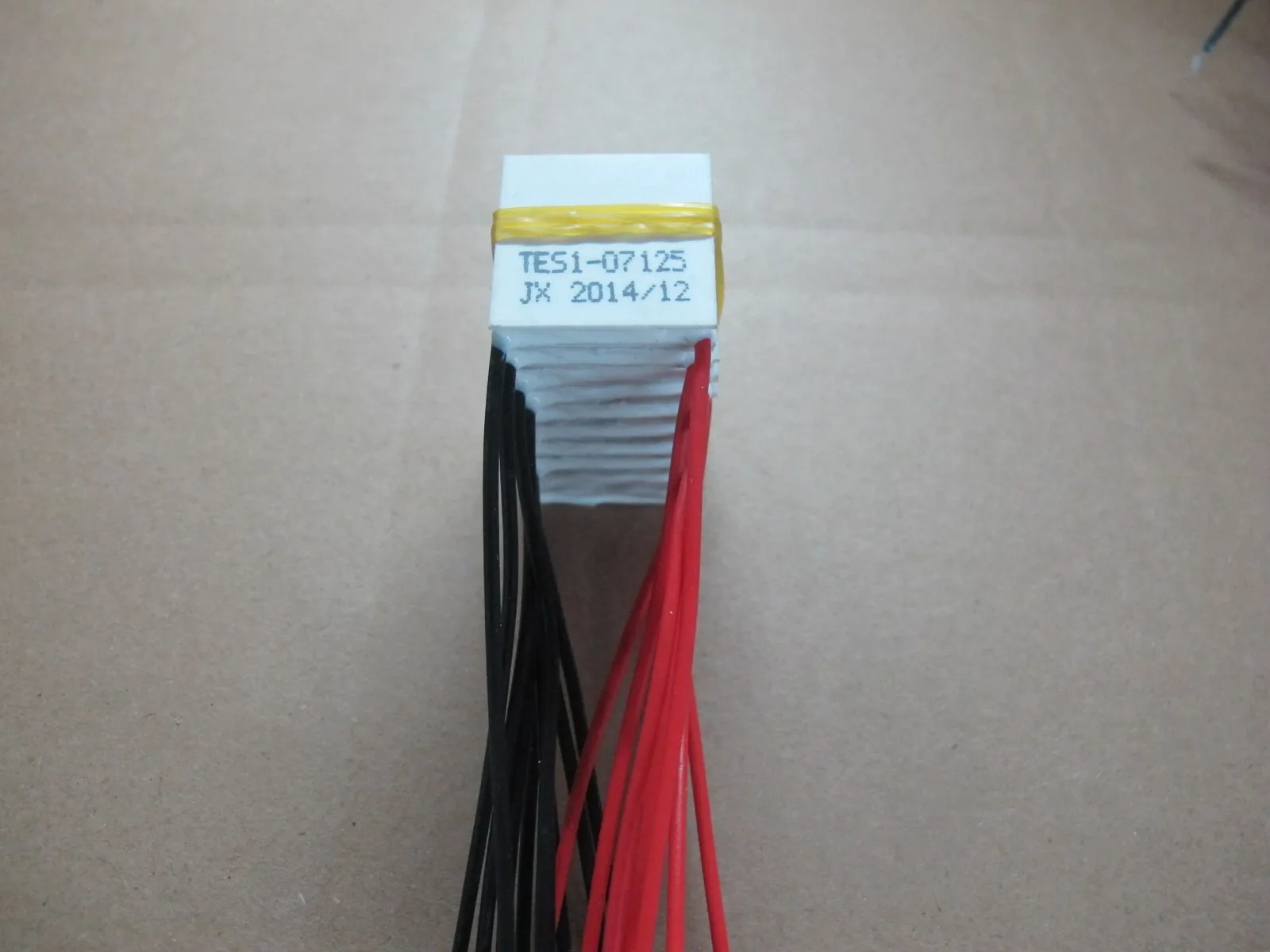 

Полупроводниковый Холодильный лист TES1-07125 23*23 мм красота маленькое оборудование холодильное охлаждение