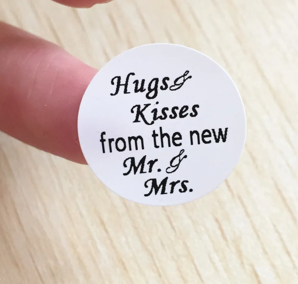 

Wedding favors gift decor Personalised hug and kiss from the new marriage couple Chocolate Hershey Kisses Labels