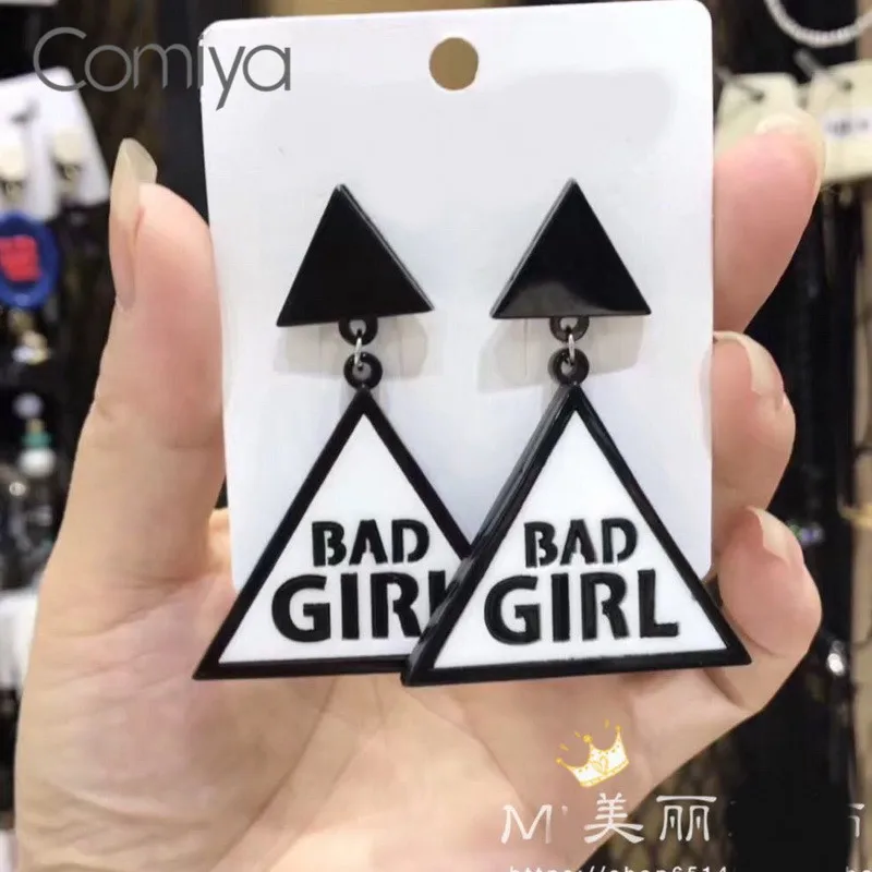 Comiya Gotic трендовые треугольные панк Модные Висячие серьги для женщин Акриловые