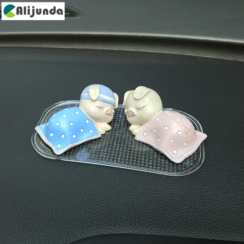 Силиконовый нескользящий коврик для приборной панели автомобиля волшебный