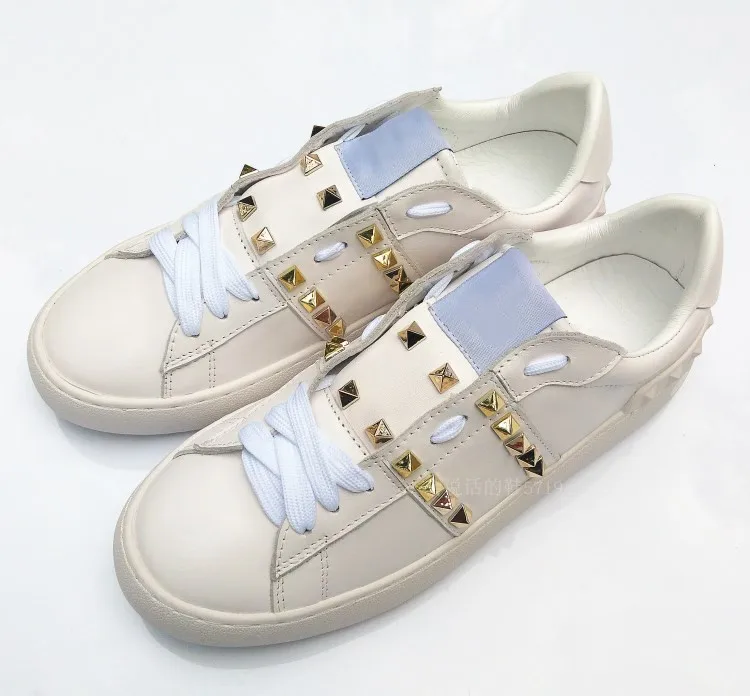Off White/женская повседневная обувь с золотыми заклепками; женская шикарная со звездами обувь для тенниса из натуральной кожи; классические женские кроссовки на шнуровке
