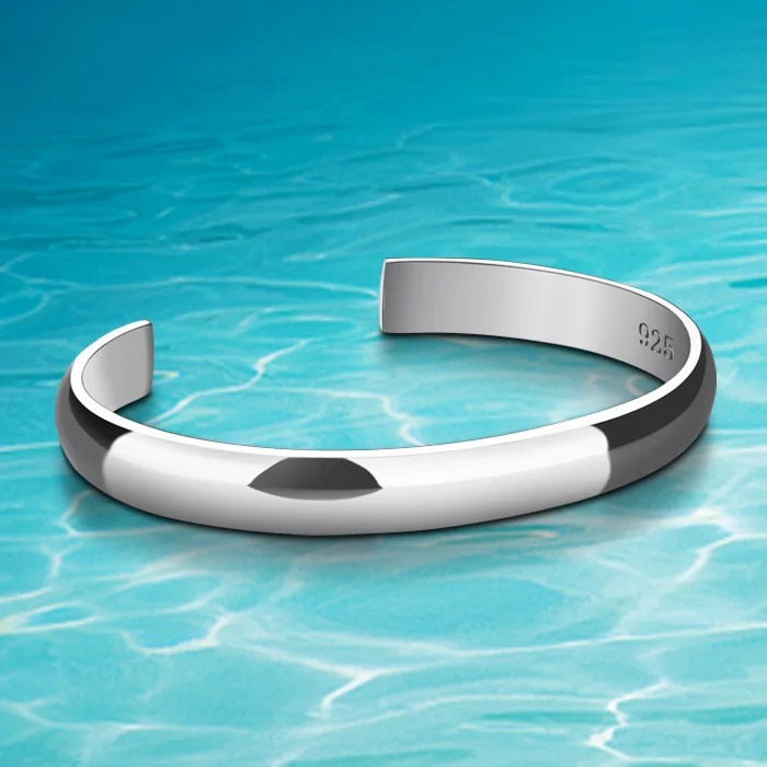 

925 sterling silver bangles & bracelet, suitable for fashionable men and women.Smooth contracted bangles. Classic pop jewellery