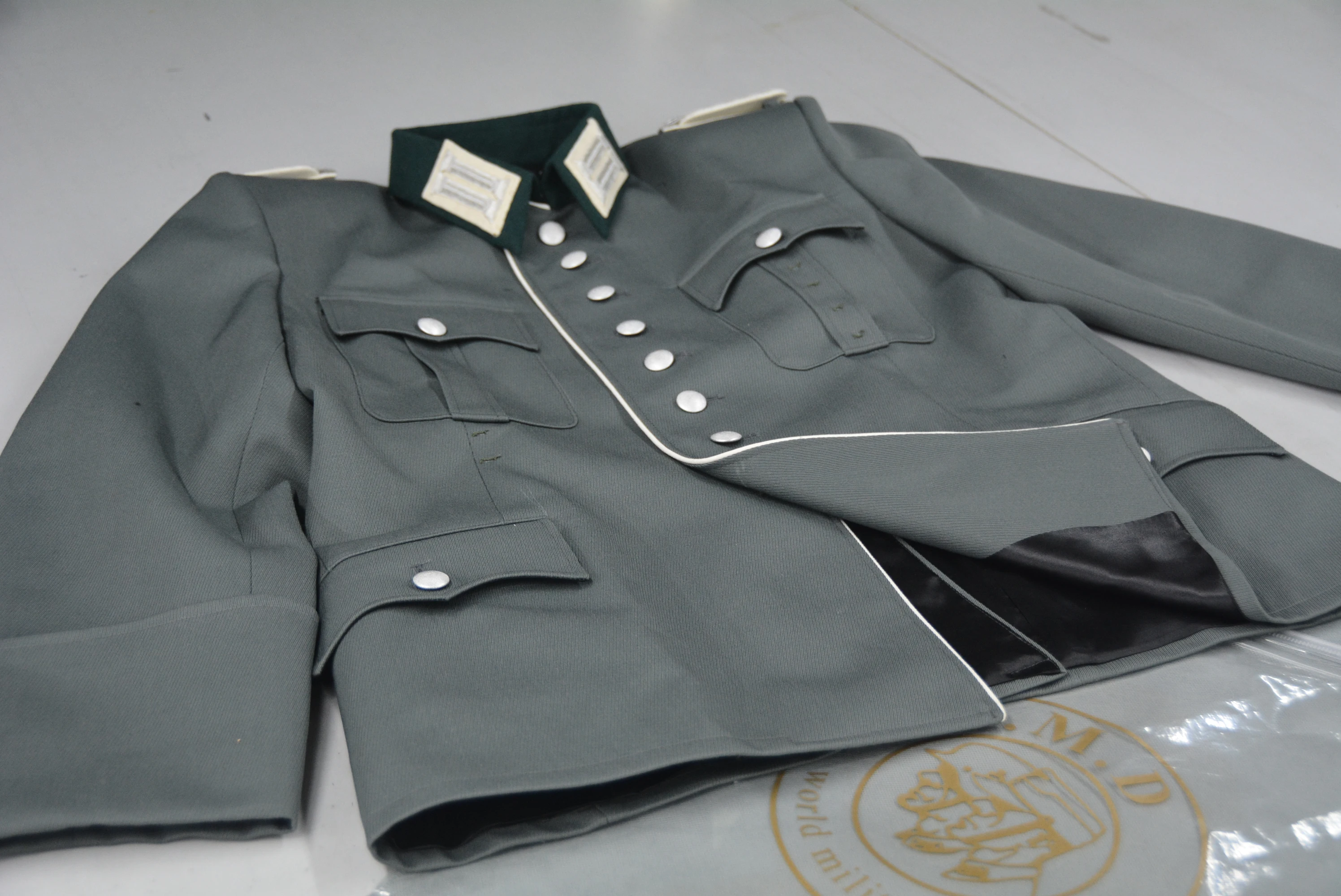 Платье/офицерская одежда/саржевая шерсть/куртка