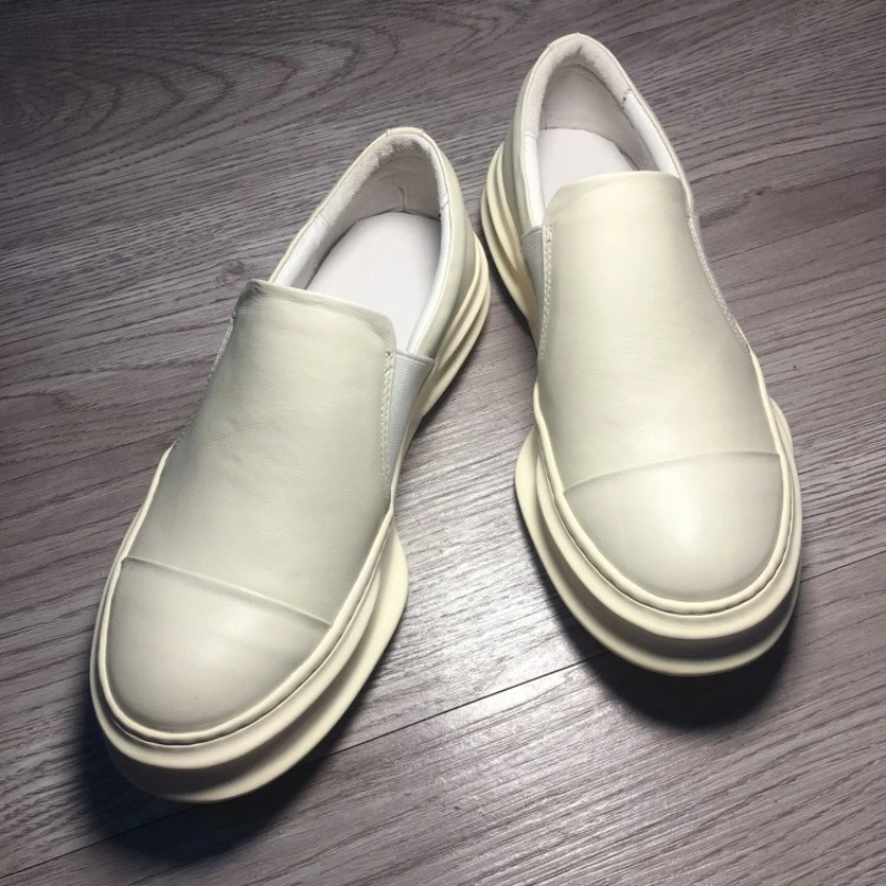 Mocassin/Мужская обувь; Коллекция года; повседневные кроссовки из проветриваемой ткани из натуральной кожи; слипоны на плоской подошве для влюбленных; белые туфли на платформе; роскошные кроссовки