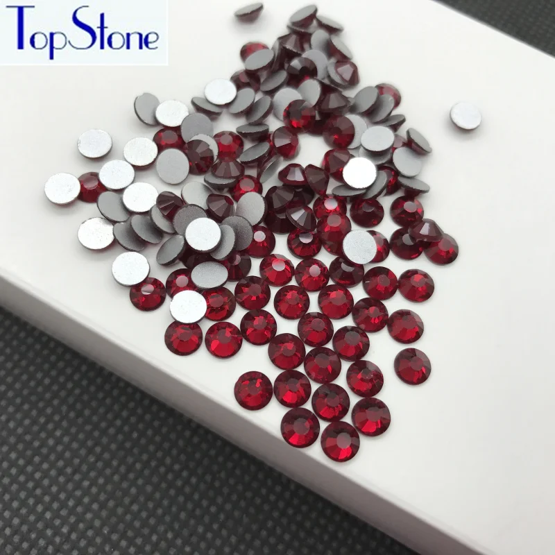 Стразы Topstone прозрачные без горячей фиксации темно красные цвета ss3 ss34 для дизайна