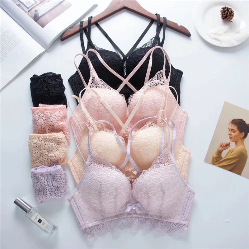 Комплект женского нижнего белья из бюстгальтера пуш ап и трусиков|Комплекты