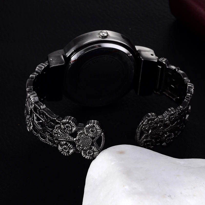 

2019 New XIRHUA Fashion Calm Black Bracelet Watches Women Rhinestone Crystal Wristwatches Business Women Dress Watches Relojes