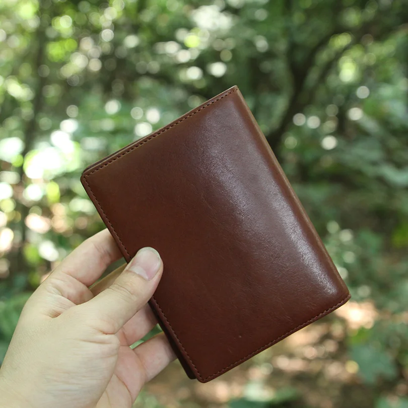 Рисунок 6 - Кожаная обложка для паспорта Hiram Beron для мужчин