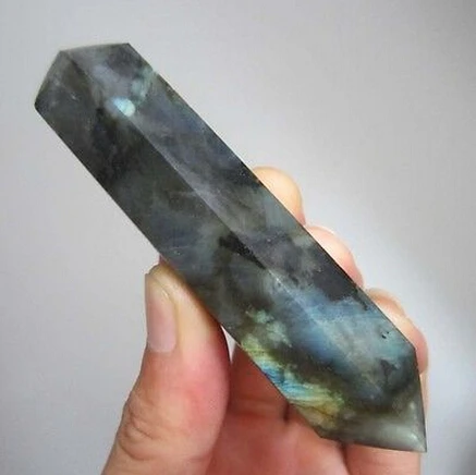 

TOP!!! 85g Natural beautiful labradorite QUARTZ CRYSTAL WAND POINT HEALING
