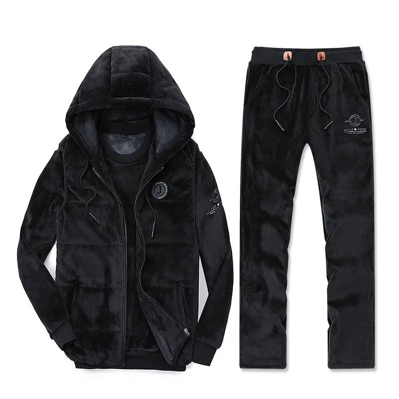 Мужской спортивный костюм из трех предметов жилет с капюшоном штаны и толстовка