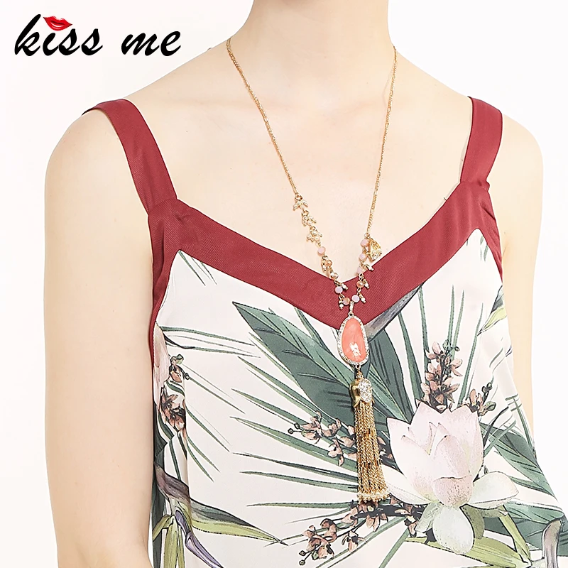 Женское акриловое ожерелье с подвеской KISS ME длинная цепочка из сплава золотого