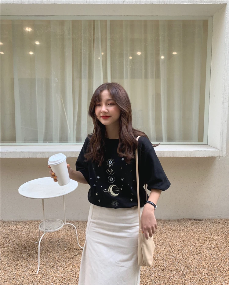 Harajuku/футболка с принтом Солнца и Луны, звезд, с вышивкой, для школьниц, летний черно-белый топ с коротким рукавом, Ulzzang, свободная женская футболка
