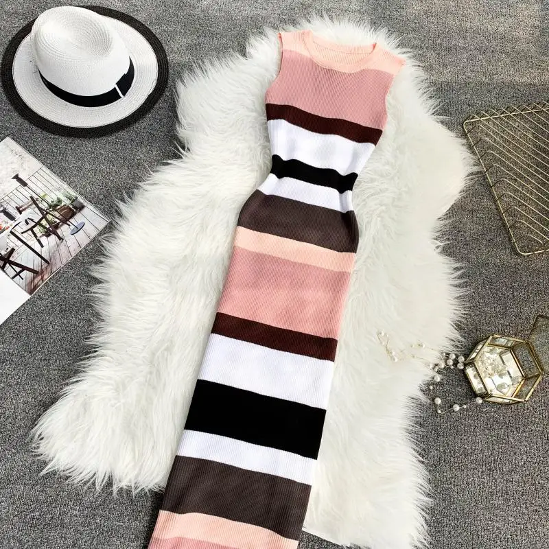 Женское трикотажное платье ALPHALMODA повседневное облегающее до середины икры в