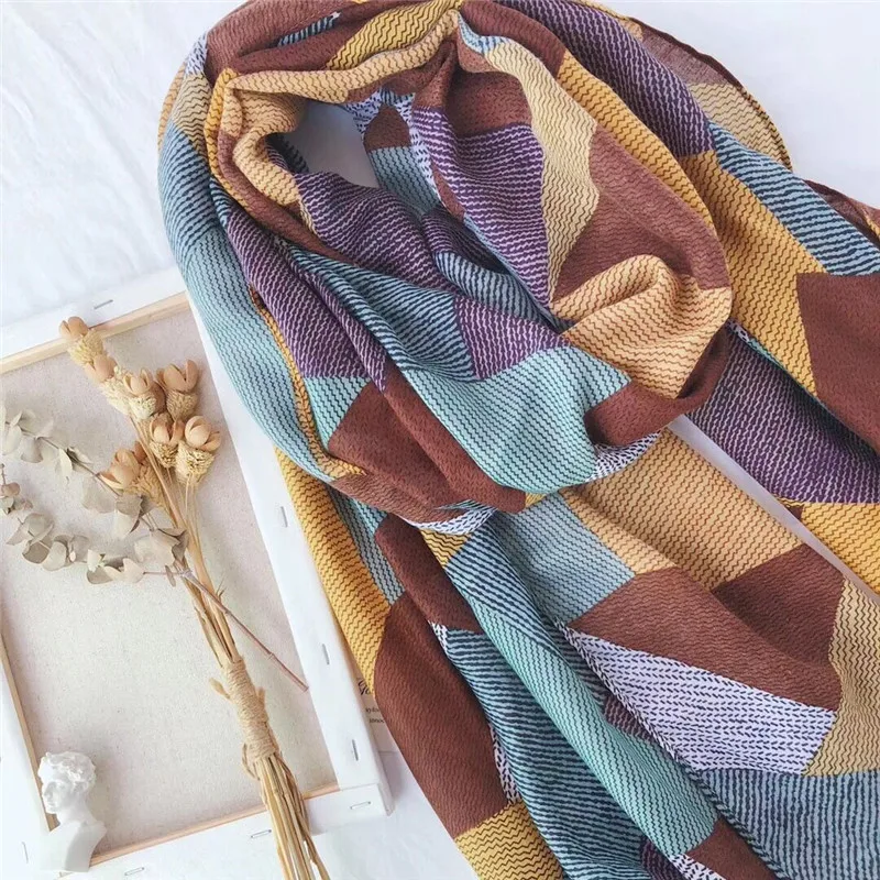 

2019 Summer design scarf hot Print Grometric 1 color hijab part scarfs women scarves and shawls shimmer fashion islamic scarfs