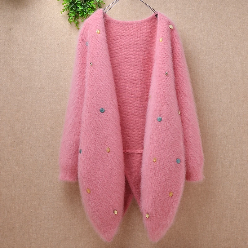 Пальто женское из ангоры с кроличьим мехом полурукавами отделанными бисером