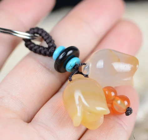 Брелок для ключей с натуральным агатом ручная работа креативный подарок цветком