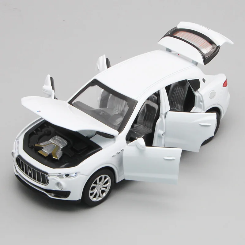 Diecast Levante макет машины 16 см металлические игрушки для мальчиков в подарок с музыкой/светом/откатной функцией - Цвет: Белый