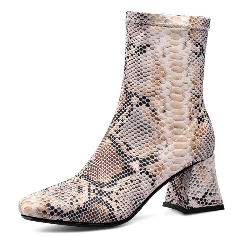 Женские ботинки FEDONAS на высоком каблуке из синтетической стрейч-ткани с принтом