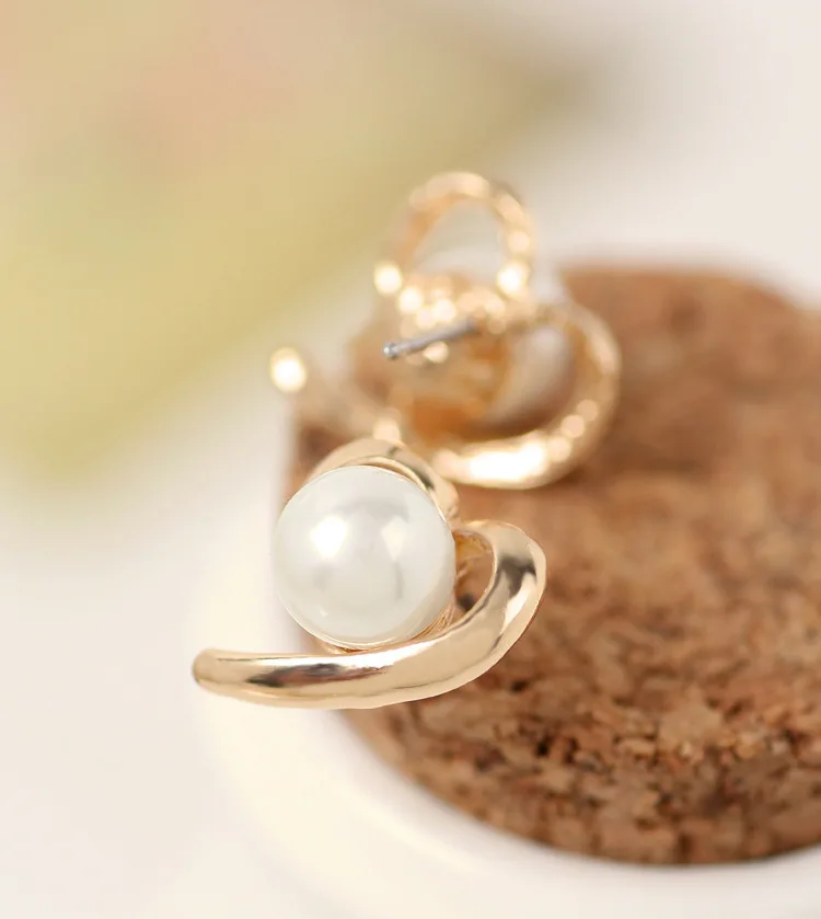 Центр большой искусственный жемчуг Золотая мода Асимметричные серьги-гвоздики в