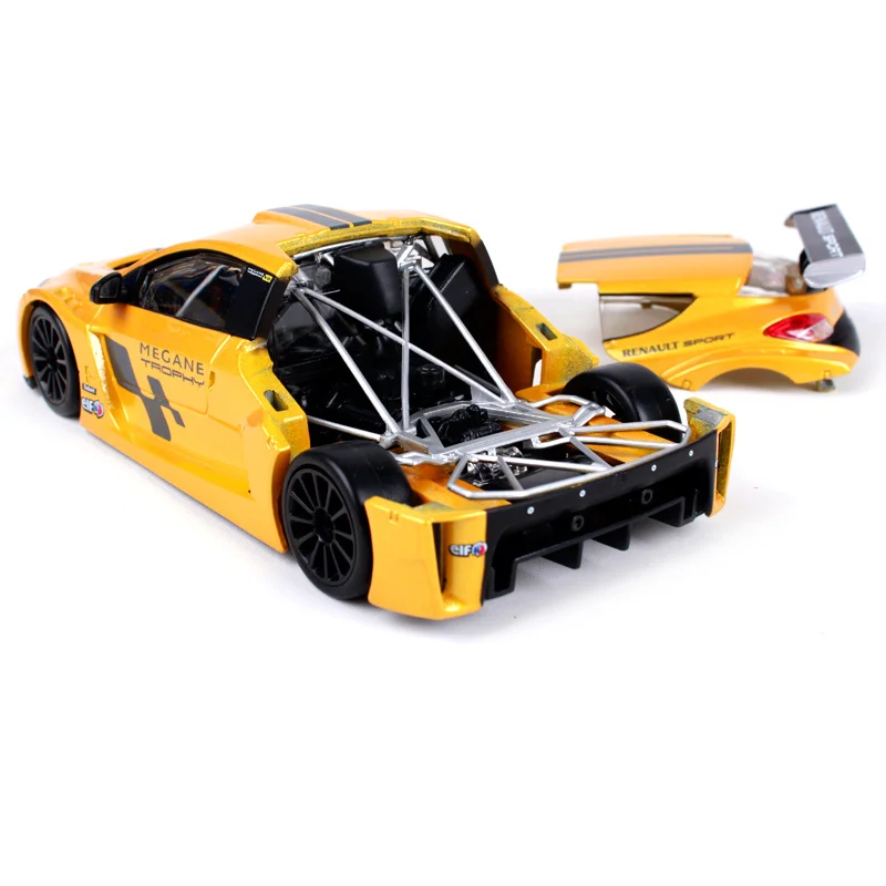 Bburago 1:24 RENAULT MEGANE TROPHY желтая машина литья под давлением 180*82*54 мм собранные модели