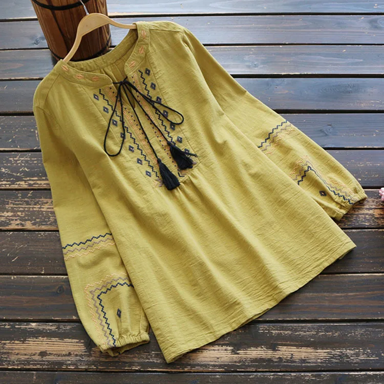 5052 Новая Осенняя Женская обувь в японском стиле; туфли в стиле mori girl, блузка свободная рубашка из хлопка и льна с кисточками блуза с длинным рукавом и шнуровкой с v-образным вырезом рубашка с вышивкой для женщин