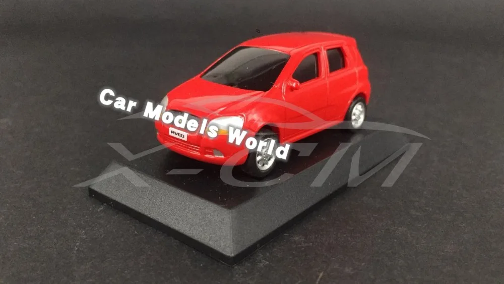 Пластиковый игрушечный автомобиль для Aveo 1:64 (красный) может оттягиваться