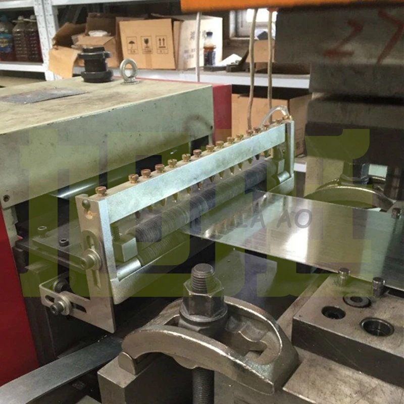 Полностью автоматический двухсторонний пресс для дыропробивки масла