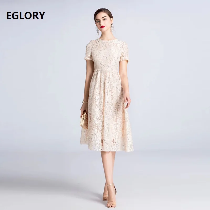 

High Quality Lace Dress 2019 Summer Style Women O-Neck Allover Lace Flower Patterns Short Sleeve Large Swing Party Elegant Dress
