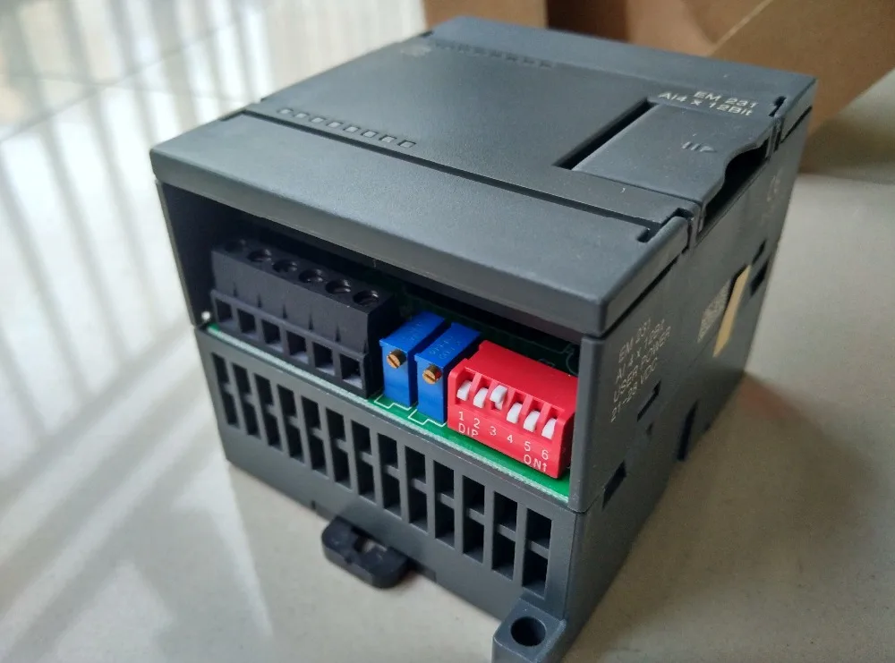 Фонарь совместимый с фонариками фонарей 6ES7231 0HC22 0XA0 6ES7 231 PLC Module 4 AI|module| |