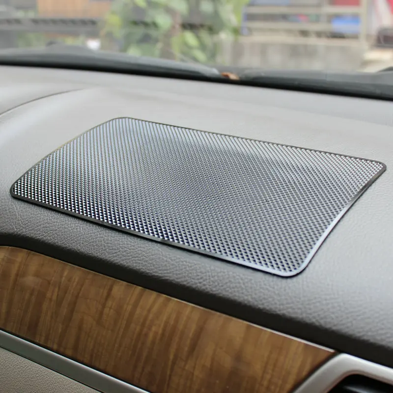 Non-slip Pad Новинка, высокое качество, забавная кукла, машинка, качающаяся головой, игрушка обезьяна Д. Луффи, украшение на приборную панель, украшения, автозапчасти, аксессуары для интерьера - Название цвета: Non-slip Pad