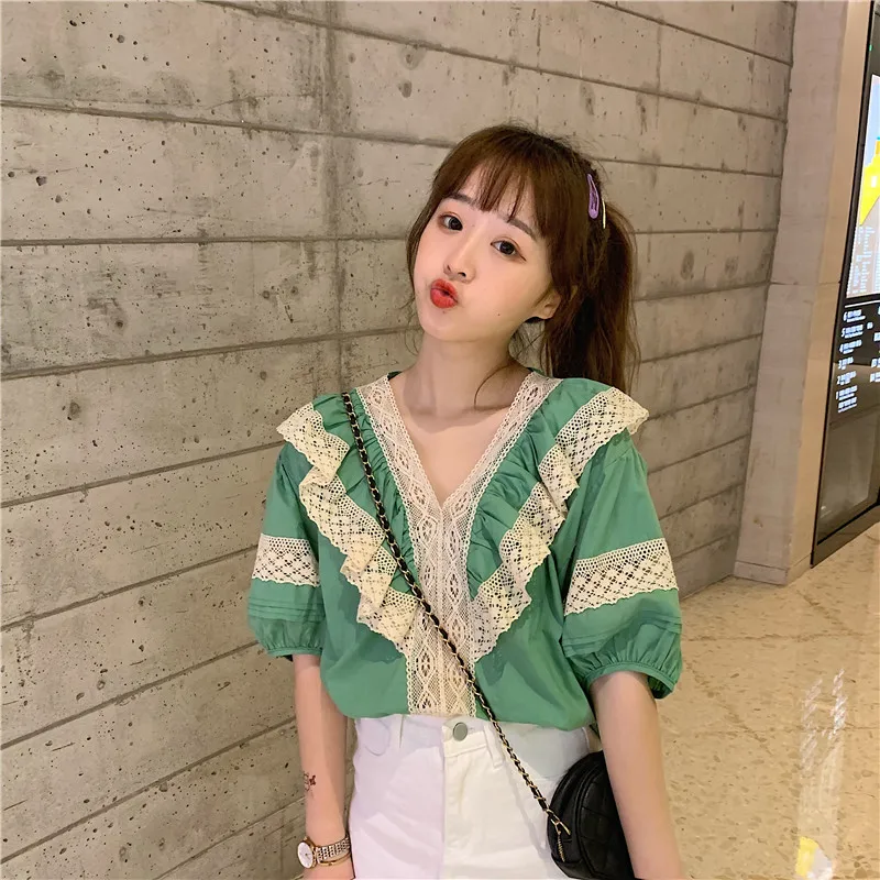 RUGOD New Arrival Women Stiching Shirt V-neck Half Lantern Sleeves Loose Lace Ruffles Blouse Sweet Temperament Mujer Blusa