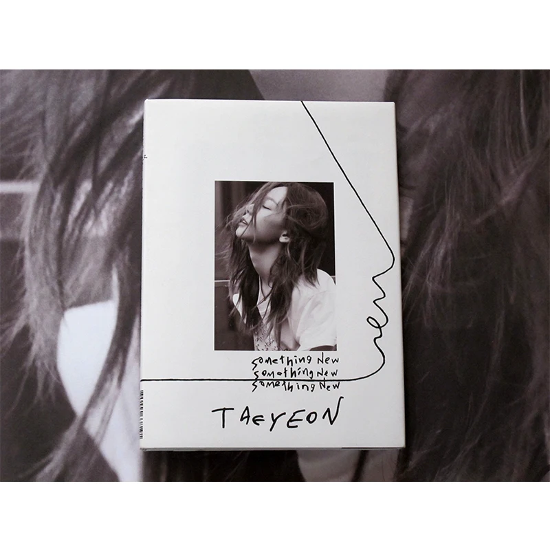 Подписанный SNSD Taeyeon autographed mini3rd альбом что то новое CD + Фотокнига подписанный