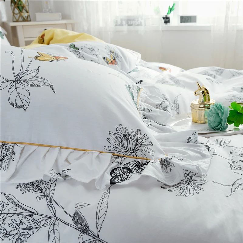 Комплект постельного белья с белыми листьями и цветами пододеяльник одеяло