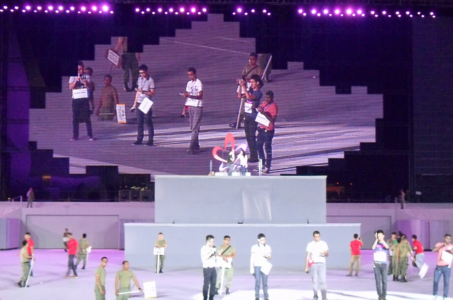 Гигантский полноцветный светодиодный экран для сцены концерта помещений